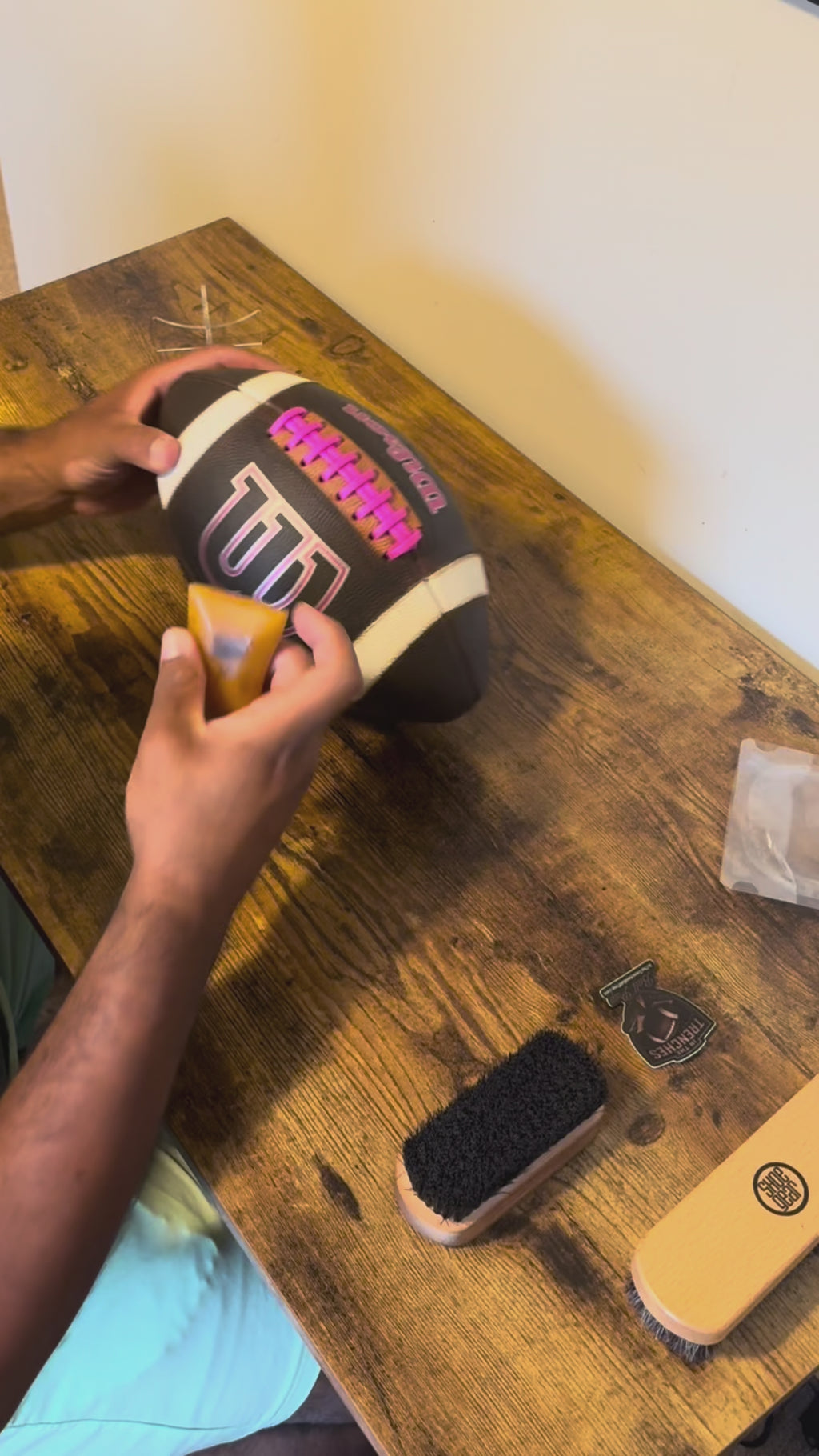 Tacky Bar Football Wax