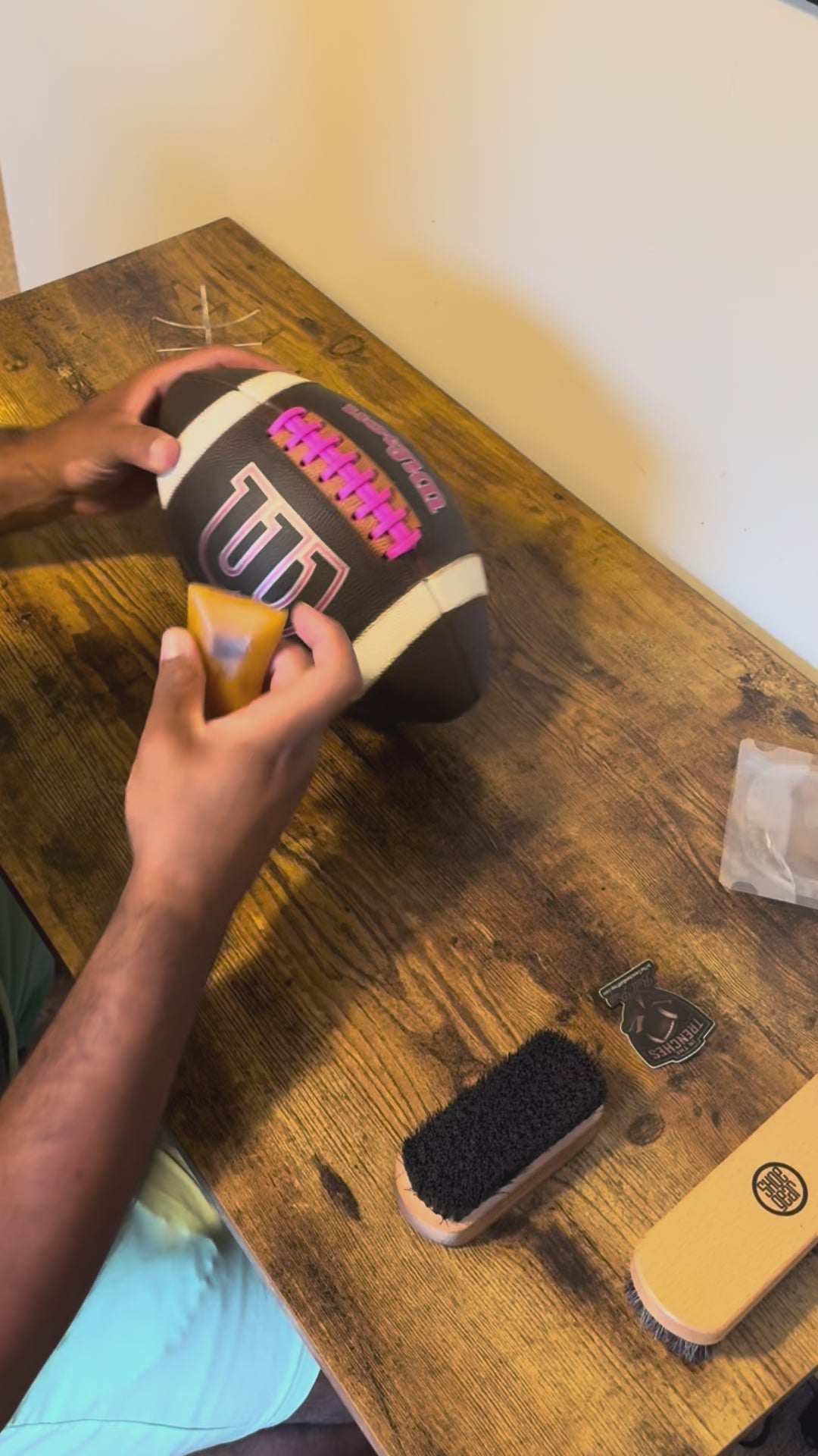 Tacky Bar Football Wax